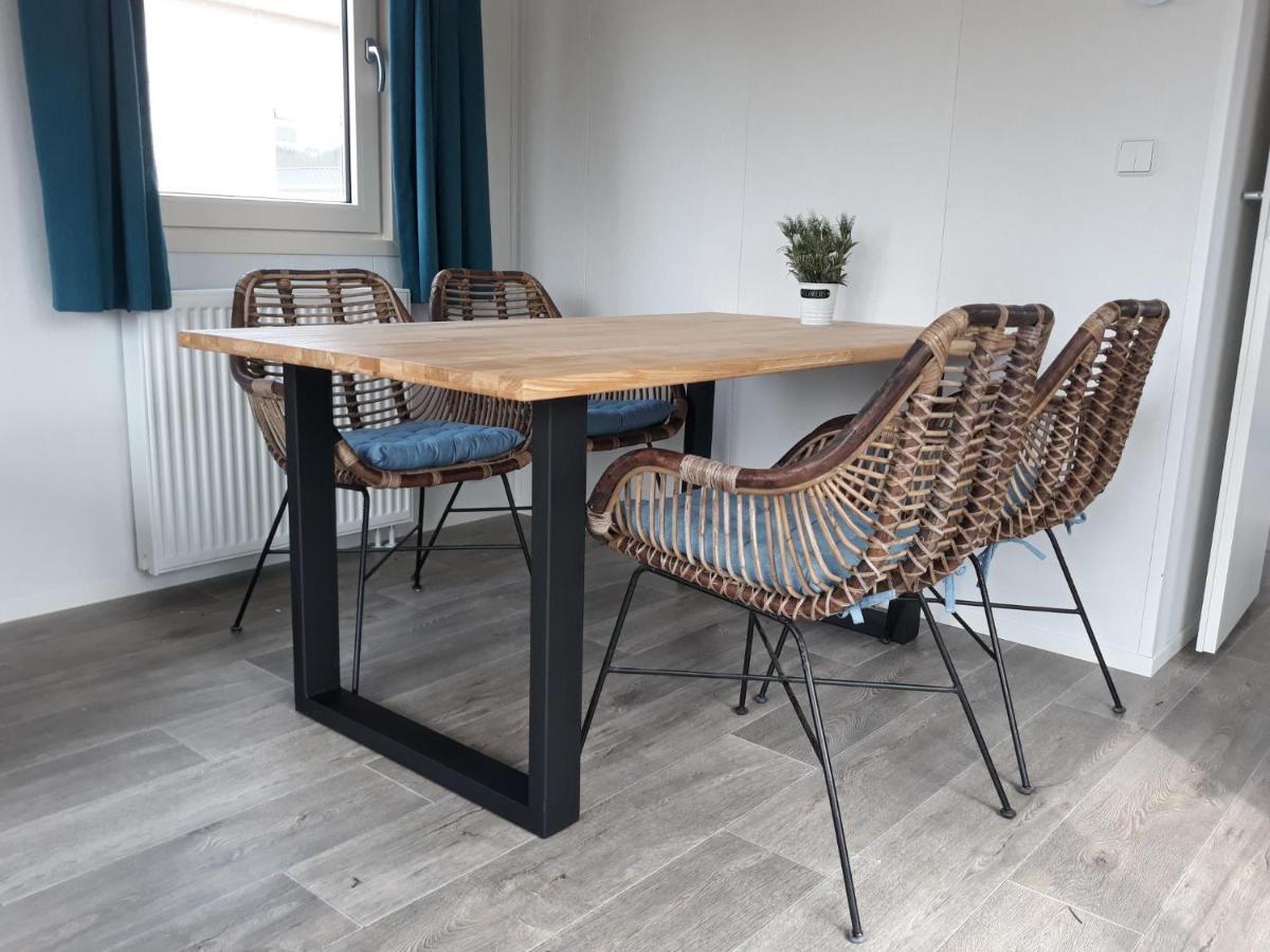 Camping De Duinhoeve Chalet Schelp Not For Companies Nieuw-Haamstede Kültér fotó