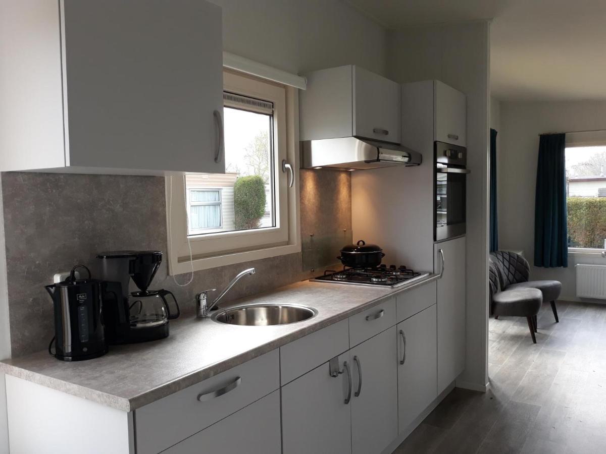 Camping De Duinhoeve Chalet Schelp Not For Companies Nieuw-Haamstede Kültér fotó